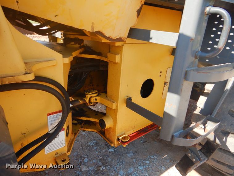 image for item DI2315 2001 Komatsu WA250-3MC wheel loader