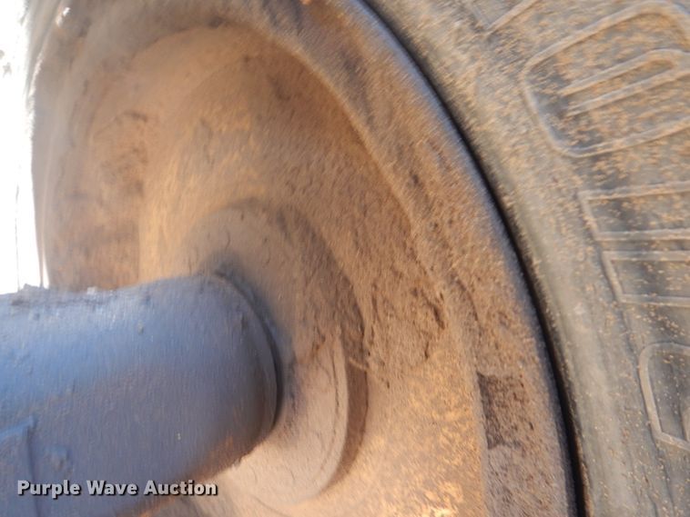 image for item DI2315 2001 Komatsu WA250-3MC wheel loader