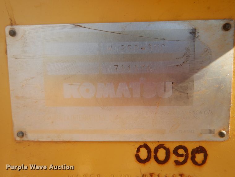 image for item DI2315 2001 Komatsu WA250-3MC wheel loader