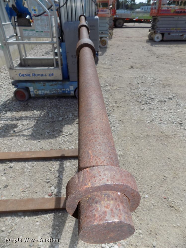 image for item DO9435 (2) sets of pallet forks