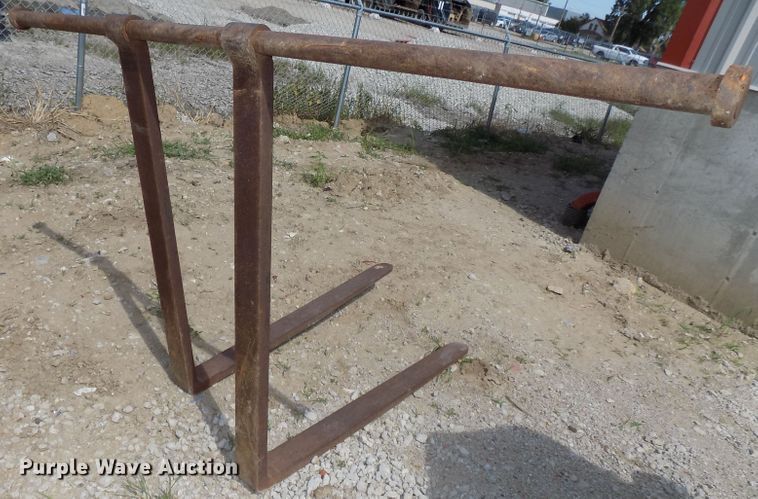 image for item DO9435 (2) sets of pallet forks