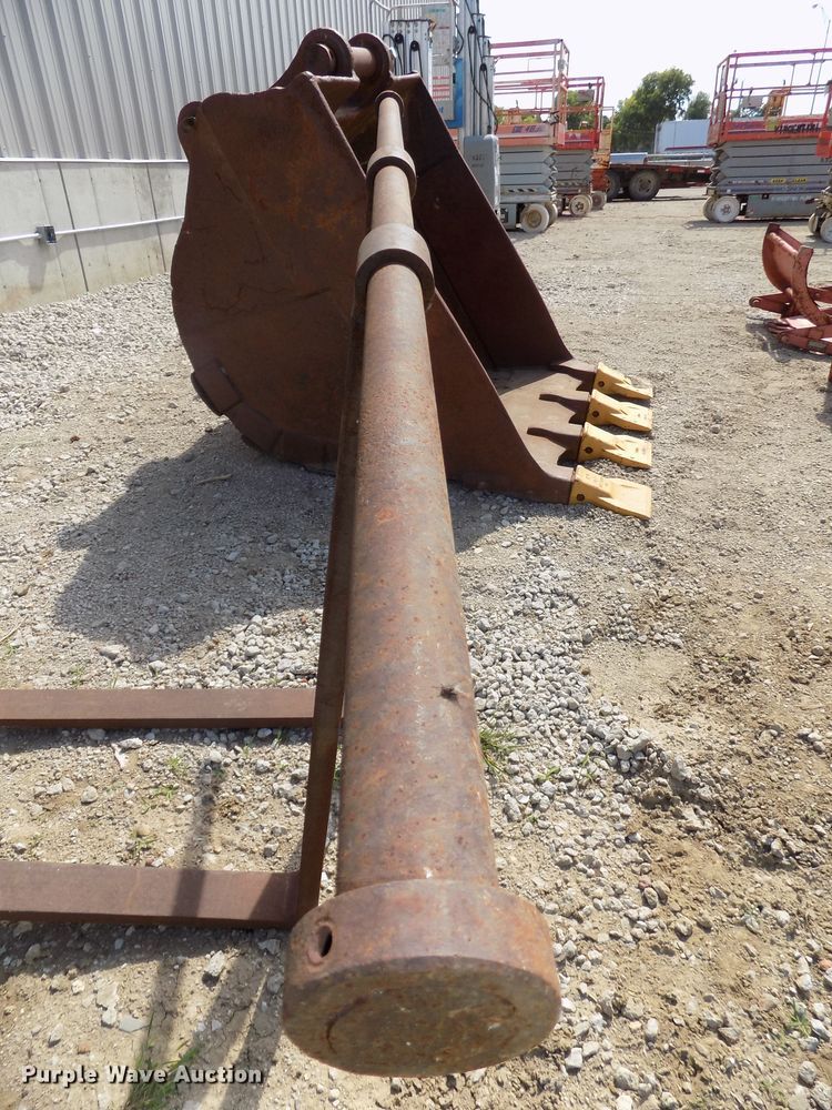 image for item DO9435 (2) sets of pallet forks