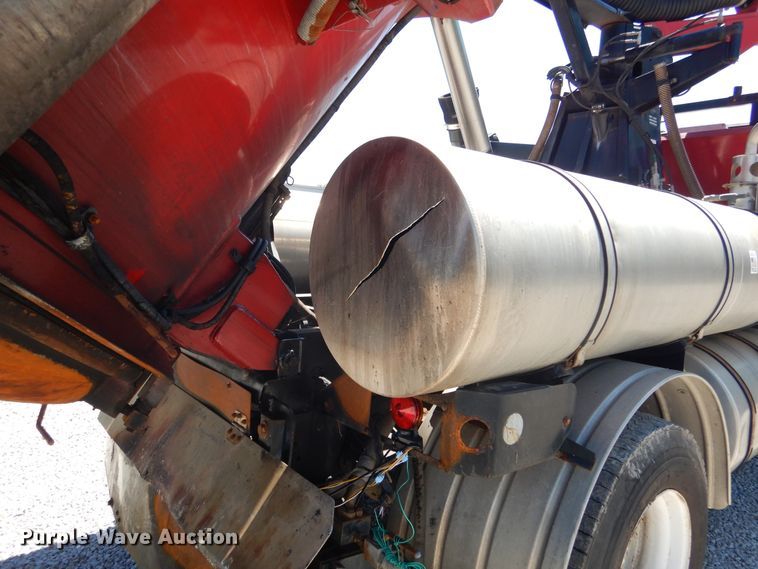 image for item EK9056 1997 Ford L8501 sewer rodder truck