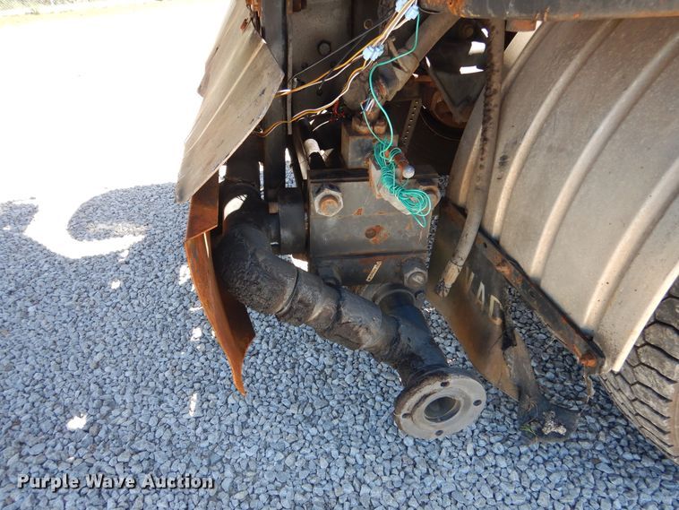 image for item EK9056 1997 Ford L8501 sewer rodder truck