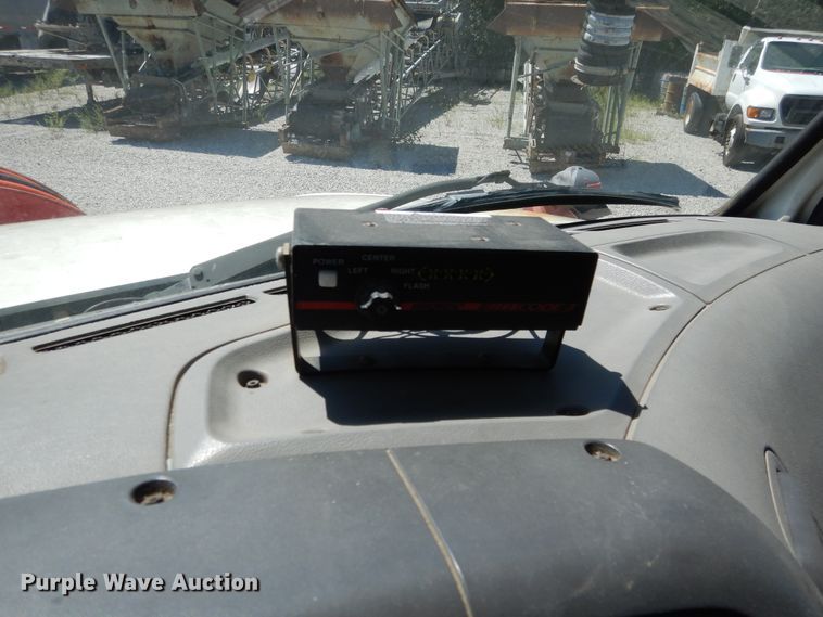 image for item EK9056 1997 Ford L8501 sewer rodder truck