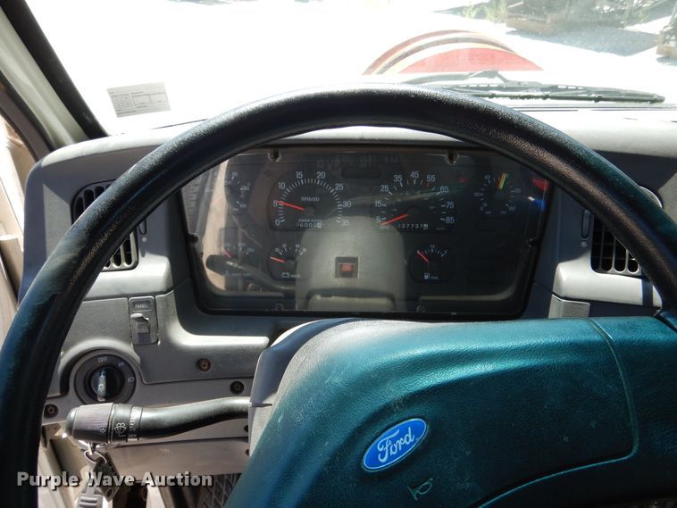 image for item EK9056 1997 Ford L8501 sewer rodder truck