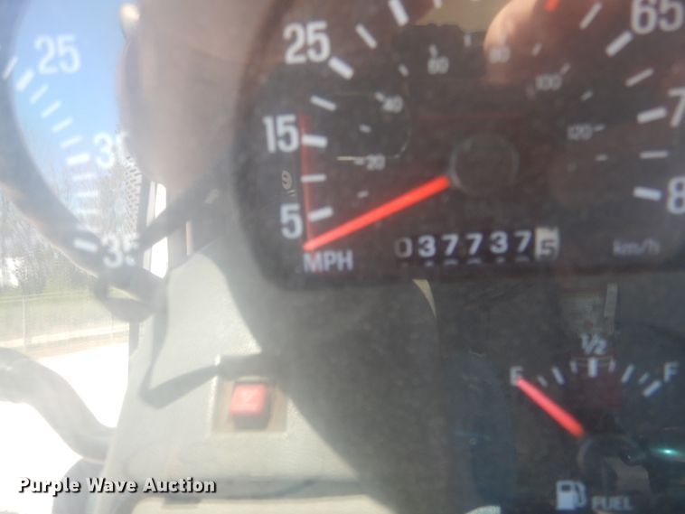 image for item EK9056 1997 Ford L8501 sewer rodder truck