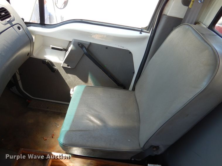 image for item EK9056 1997 Ford L8501 sewer rodder truck