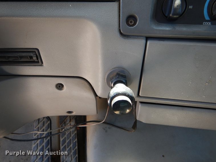 image for item EK9056 1997 Ford L8501 sewer rodder truck