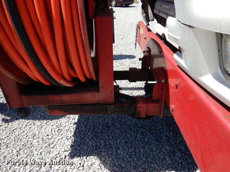 image for item EK9056 1997 Ford L8501 sewer rodder truck