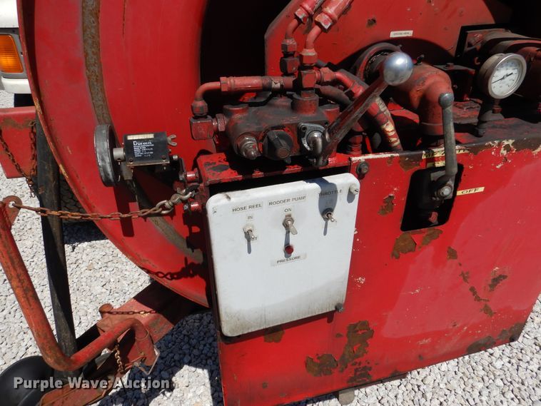 image for item EK9056 1997 Ford L8501 sewer rodder truck