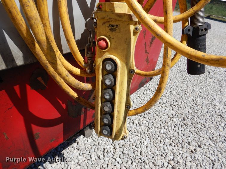 image for item EK9056 1997 Ford L8501 sewer rodder truck