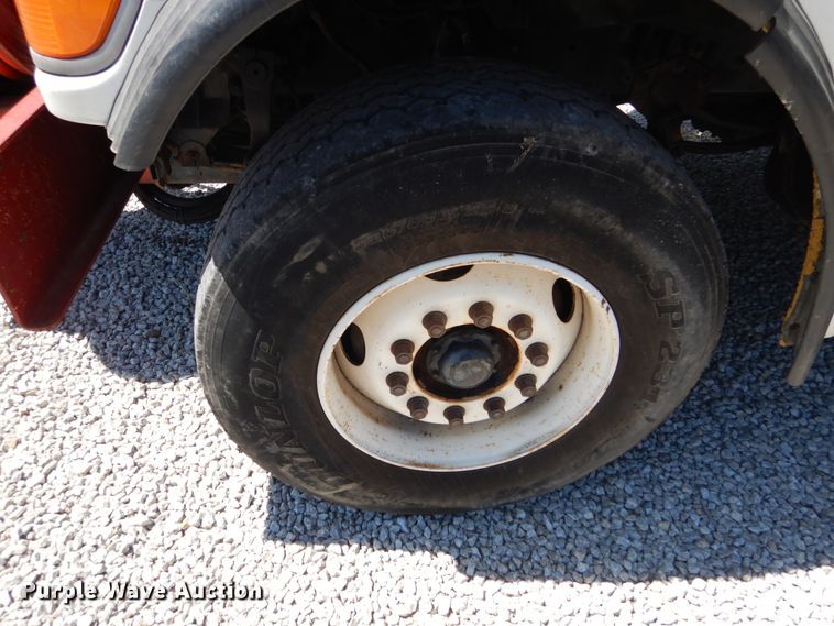 image for item EK9056 1997 Ford L8501 sewer rodder truck