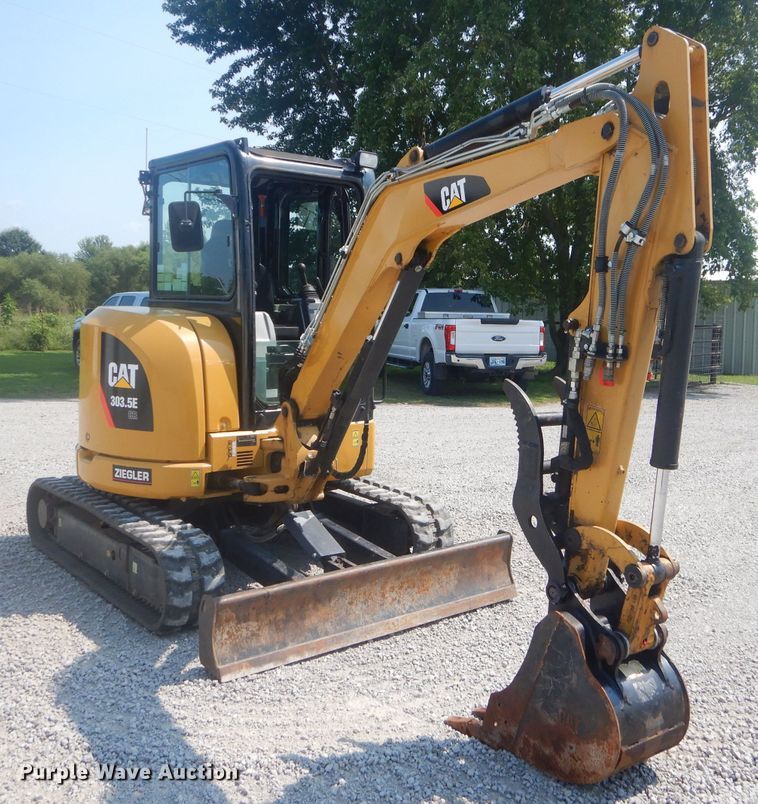 image for item FC9915 2014 Caterpillar 303.5E mini excavator