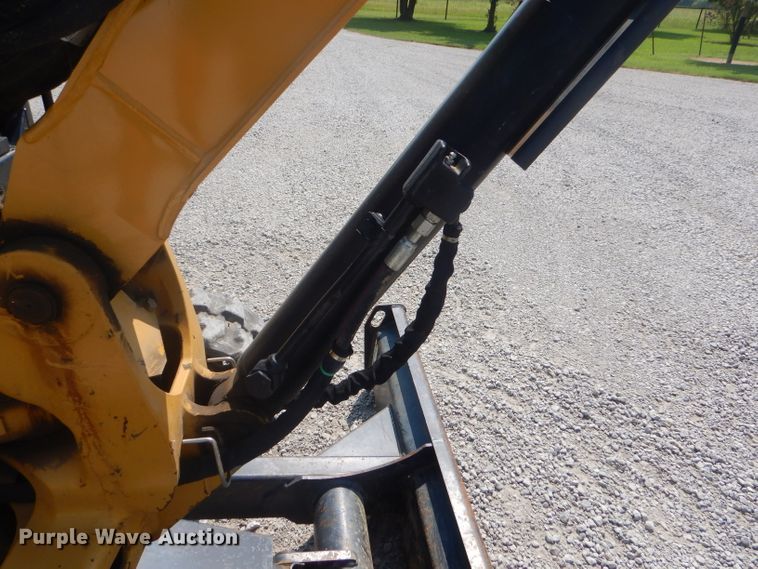 image for item FC9915 2014 Caterpillar 303.5E mini excavator