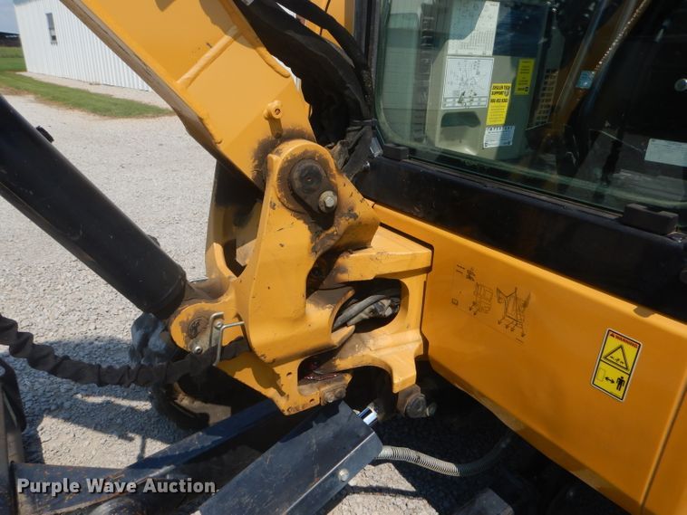 image for item FC9915 2014 Caterpillar 303.5E mini excavator