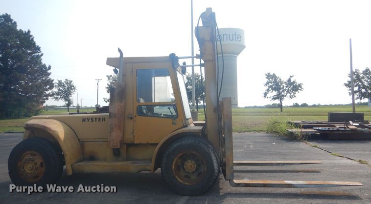 image for item FC9920 Hyster Challenger 225 forklift