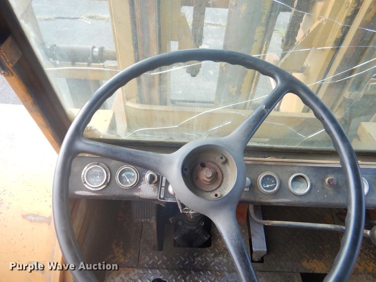 image for item FC9920 Hyster Challenger 225 forklift