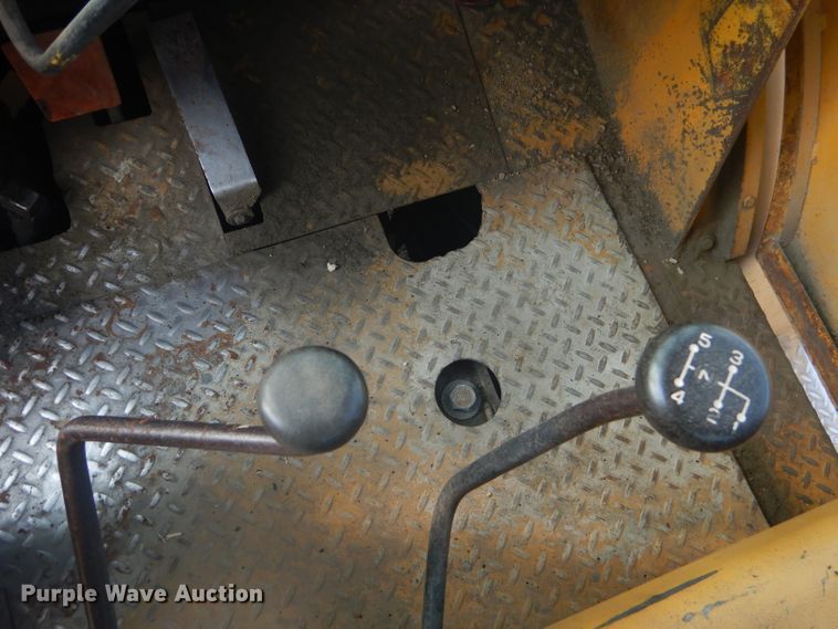 image for item FC9920 Hyster Challenger 225 forklift