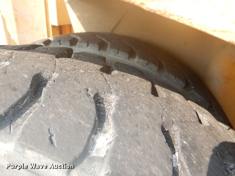 image for item FC9920 Hyster Challenger 225 forklift