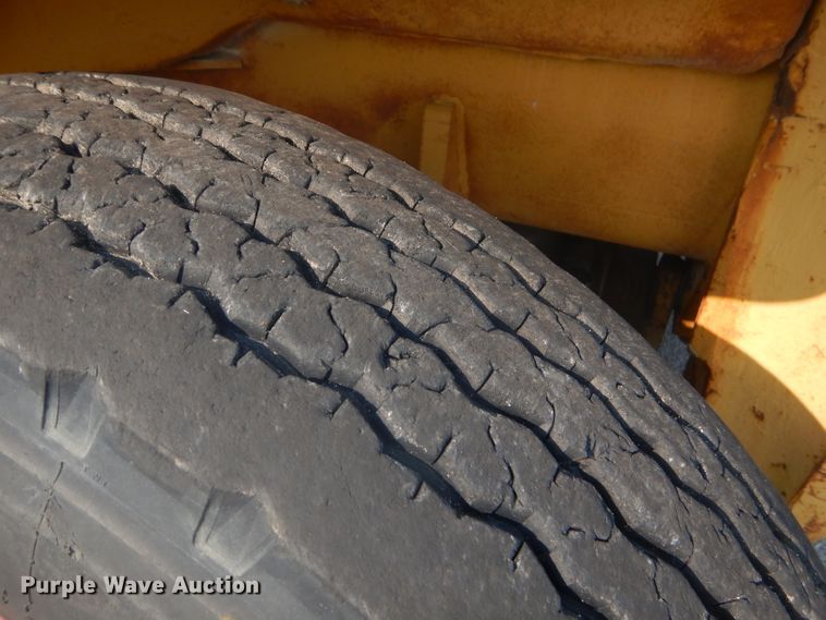 image for item FC9920 Hyster Challenger 225 forklift