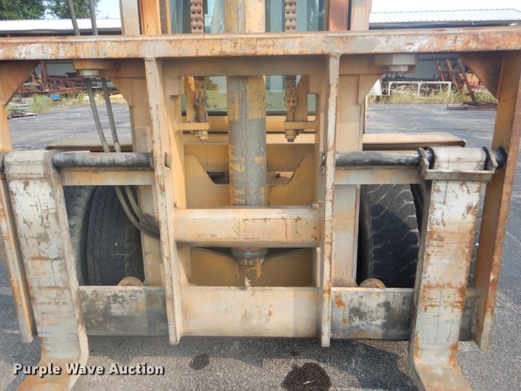 image for item FC9920 Hyster Challenger 225 forklift