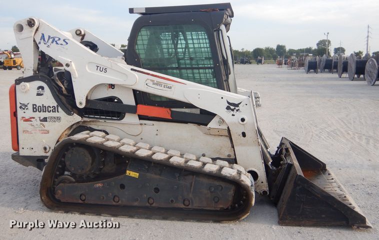 image for item FC9928 2015 Bobcat T870 skid steer