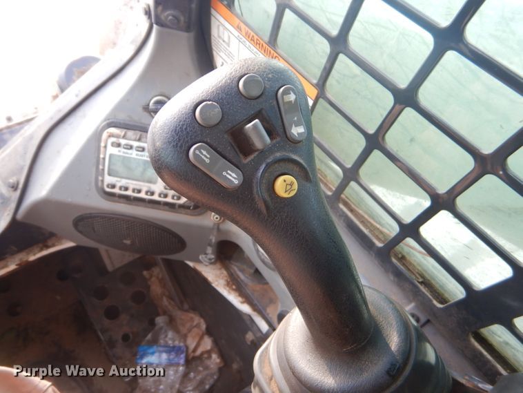 image for item FC9928 2015 Bobcat T870 skid steer