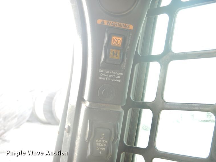 image for item FC9928 2015 Bobcat T870 skid steer