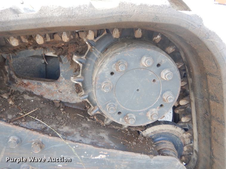 image for item FC9928 2015 Bobcat T870 skid steer