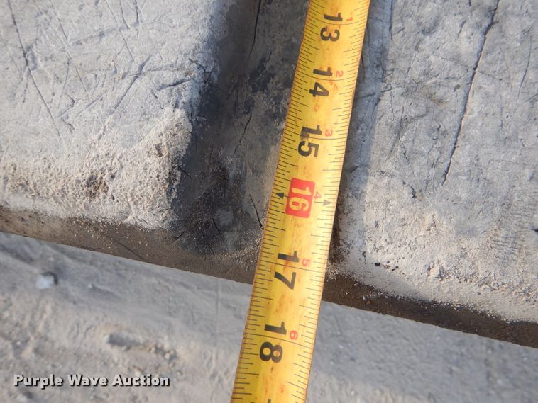 image for item FC9928 2015 Bobcat T870 skid steer