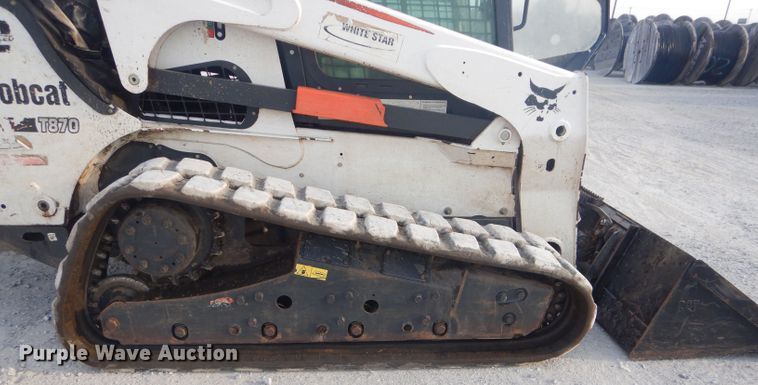 image for item FC9928 2015 Bobcat T870 skid steer