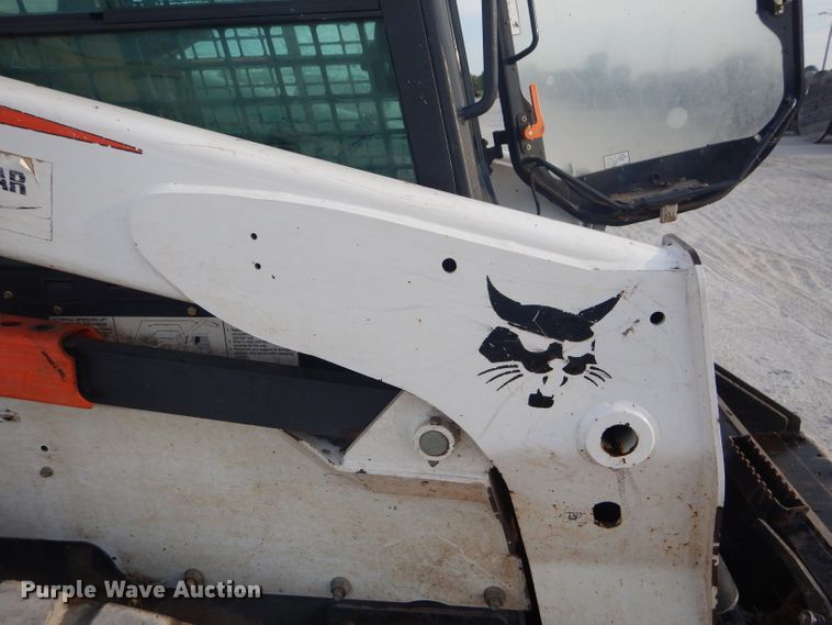 image for item FC9928 2015 Bobcat T870 skid steer