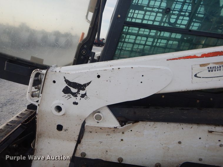 image for item FC9928 2015 Bobcat T870 skid steer