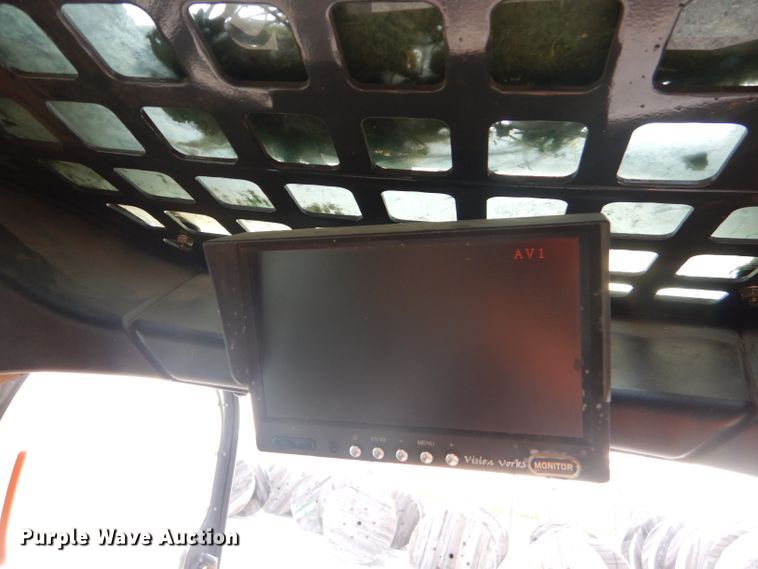 image for item FC9928 2015 Bobcat T870 skid steer