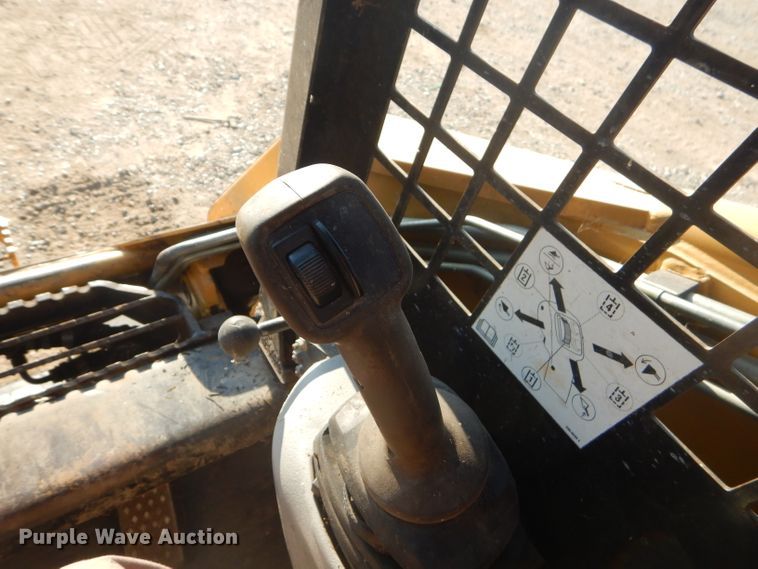 image for item FC9931 2006 Caterpillar 287B skid steer