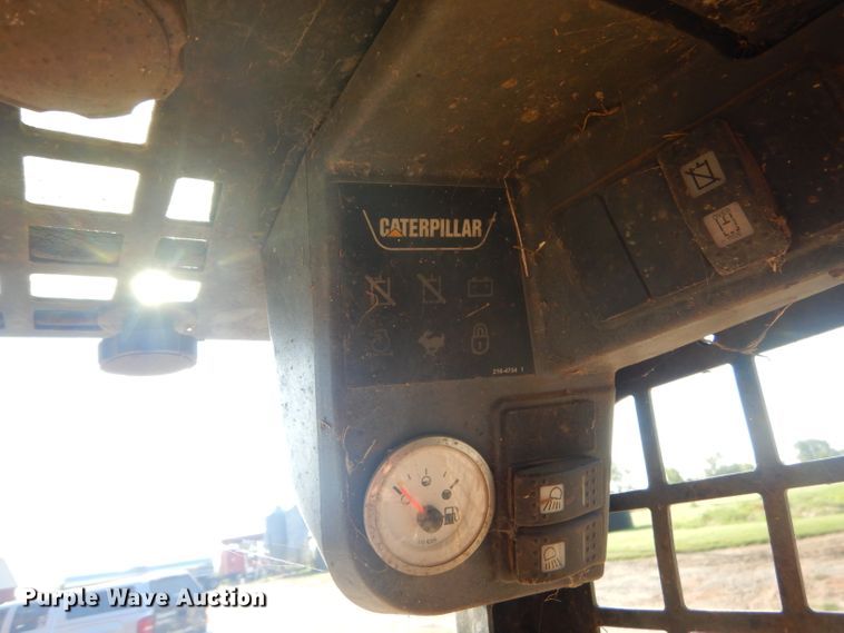 image for item FC9931 2006 Caterpillar 287B skid steer