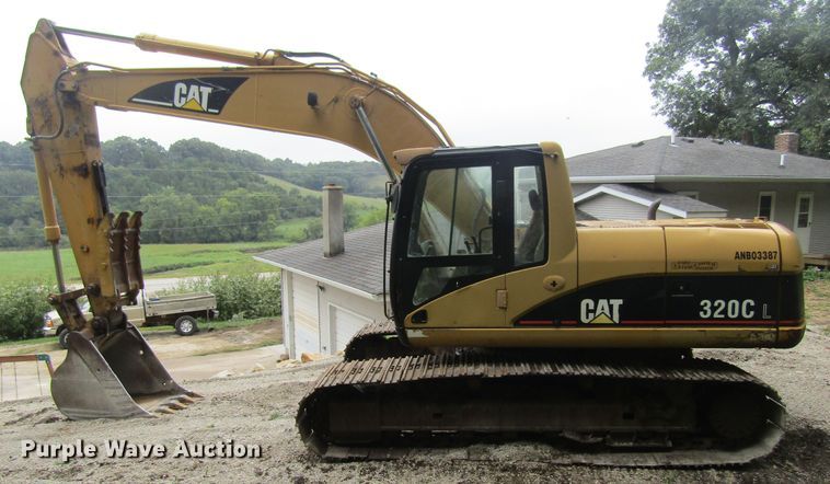 image for item FD9279 2003 Caterpillar 320CL excavator