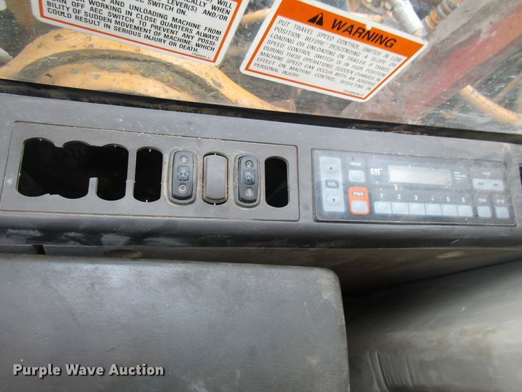 image for item FD9279 2003 Caterpillar 320CL excavator