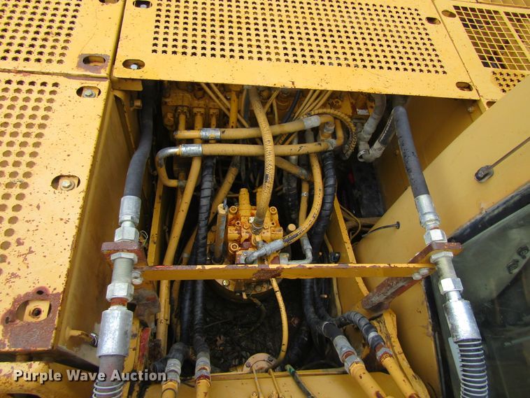 image for item FD9279 2003 Caterpillar 320CL excavator