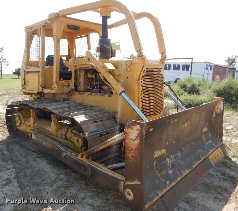 image for item FG9769 1983 Caterpillar D6D dozer