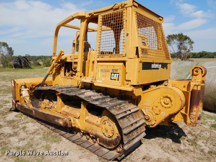 image for item FG9769 1983 Caterpillar D6D dozer