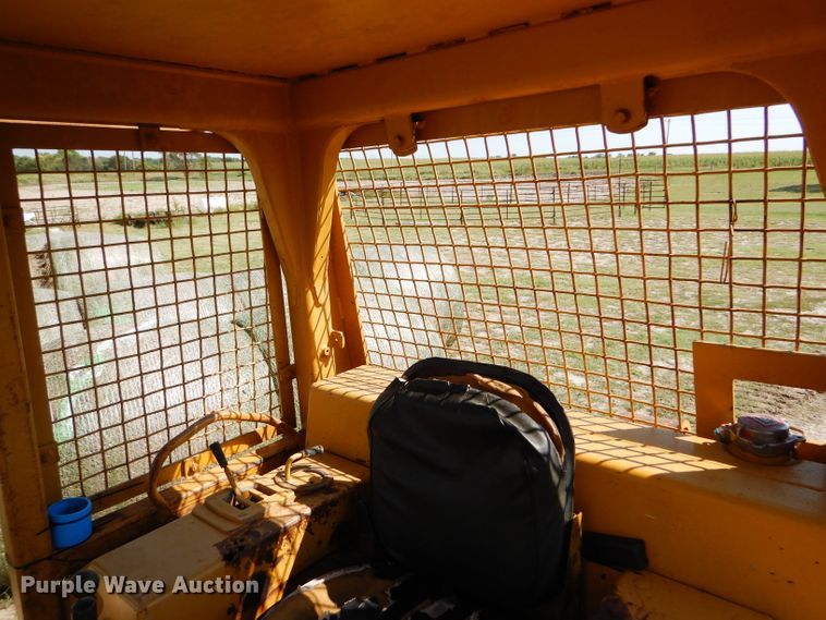 image for item FG9769 1983 Caterpillar D6D dozer