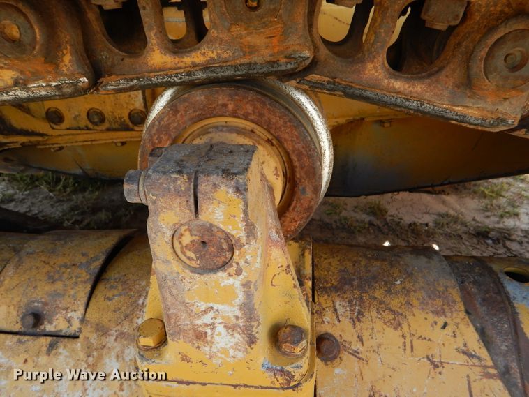 image for item FG9769 1983 Caterpillar D6D dozer