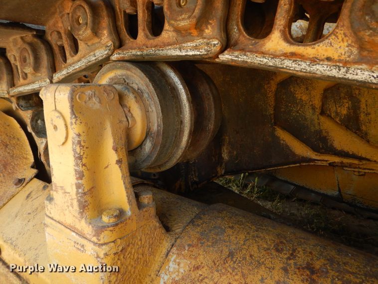 image for item FG9769 1983 Caterpillar D6D dozer