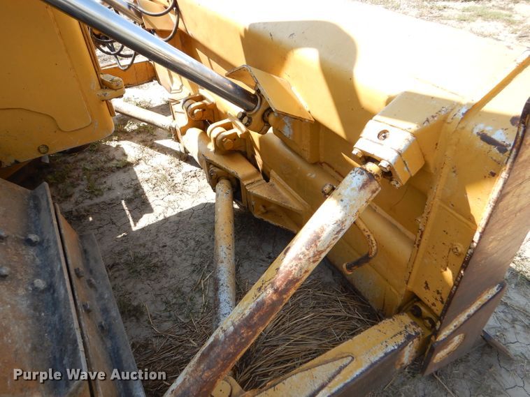 image for item FG9769 1983 Caterpillar D6D dozer