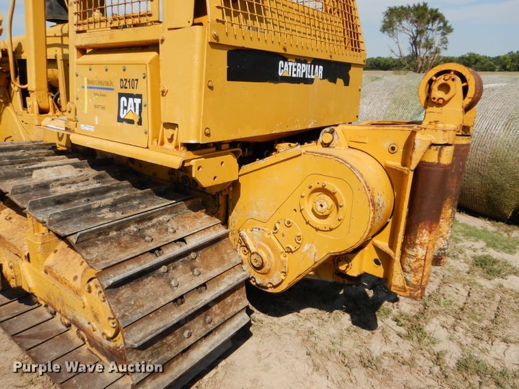 image for item FG9769 1983 Caterpillar D6D dozer