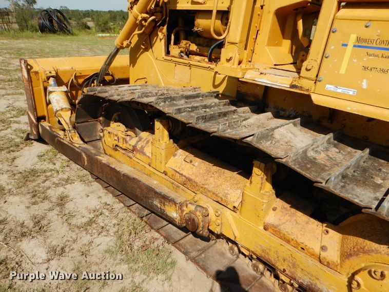 image for item FG9769 1983 Caterpillar D6D dozer