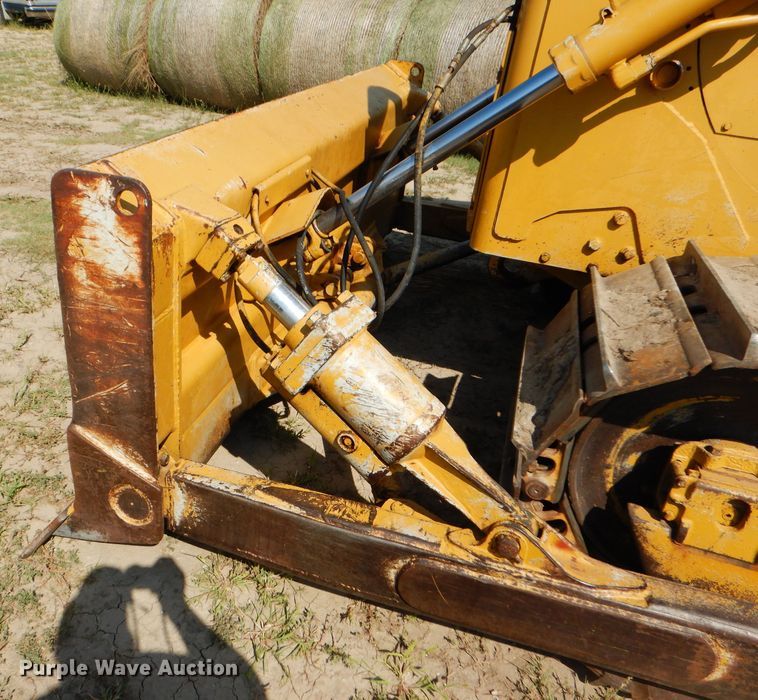 image for item FG9769 1983 Caterpillar D6D dozer