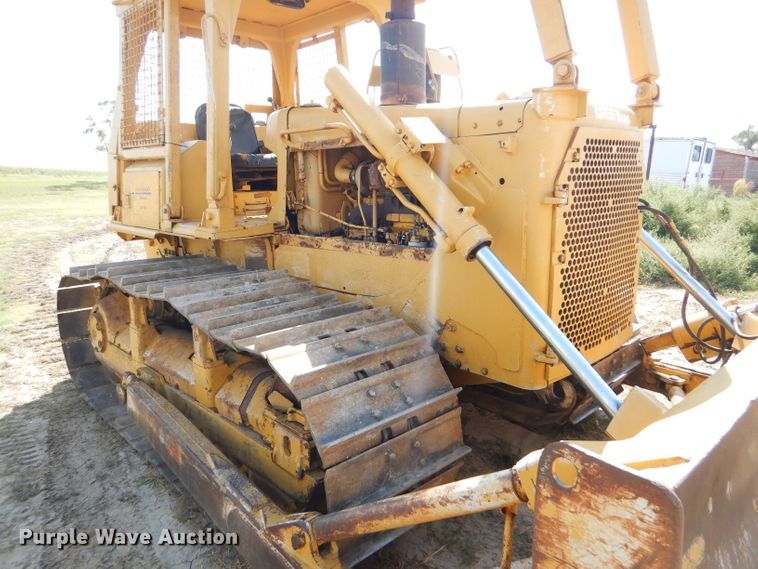 image for item FG9769 1983 Caterpillar D6D dozer